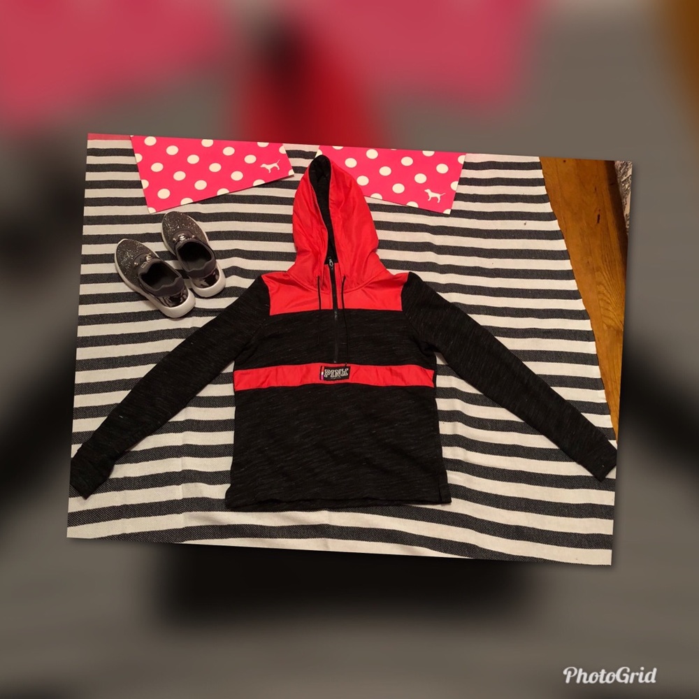 VS PINK QTR ZIP WITH HOODIE-Sz S